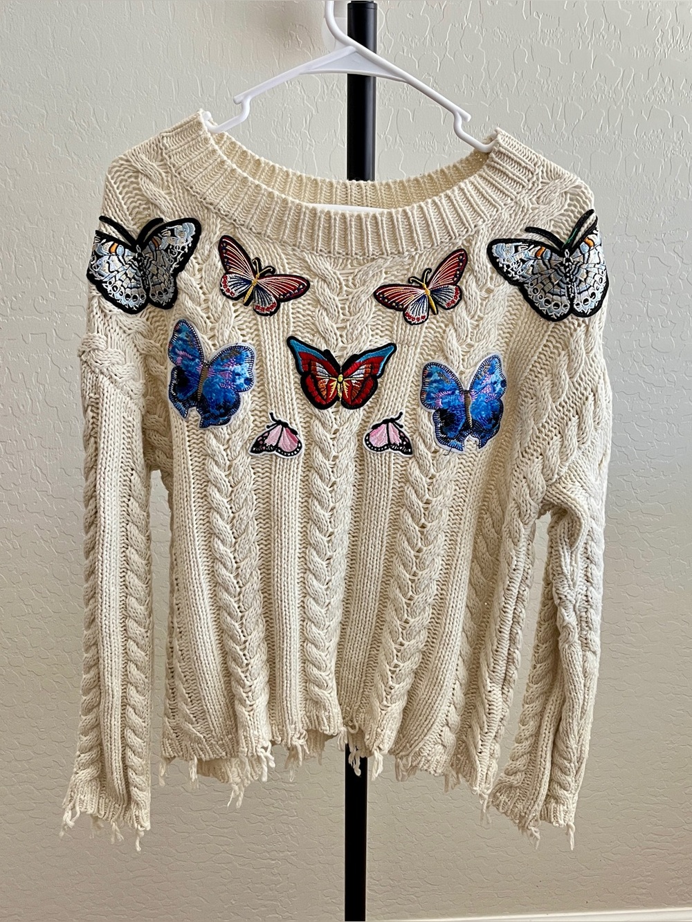 Sunset + Spring Butterfly Appliqué Cable Crewneck White Sweater